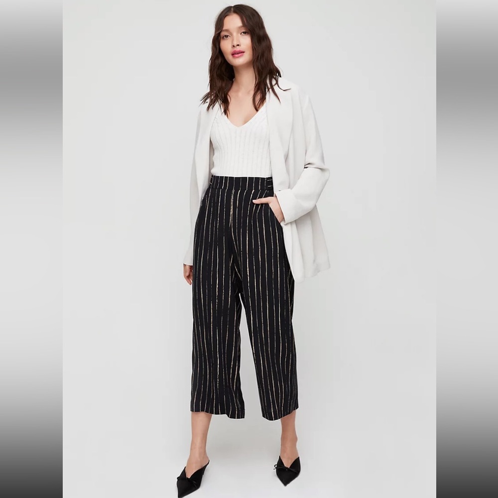 Aritzia faun cropped, wide pants